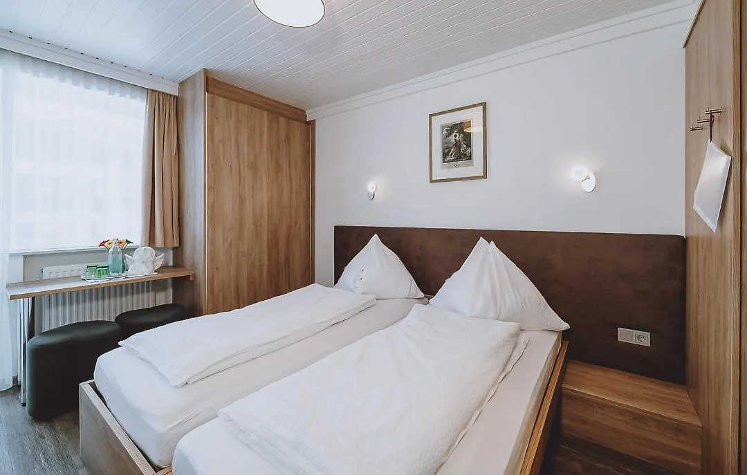 Pension Zimpasser Saalbach-Hinterglemm Bed & Breakfast