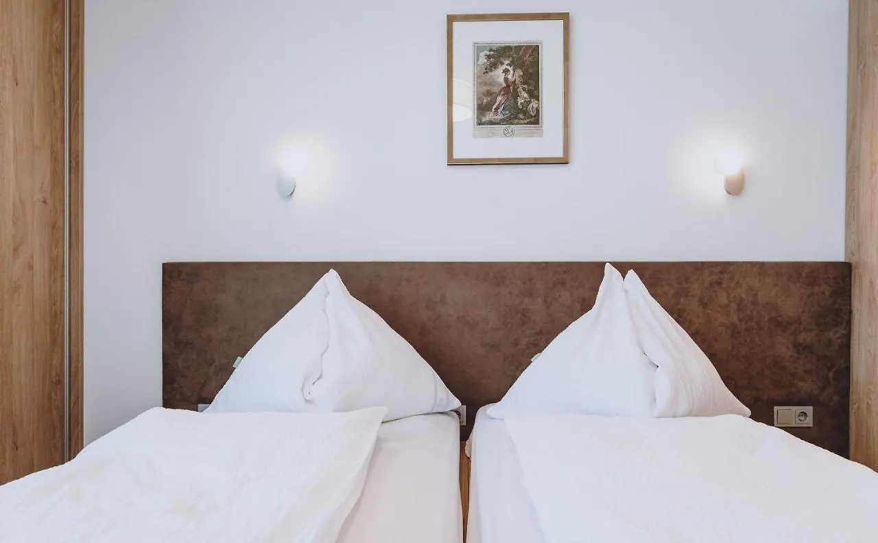 Pension Zimpasser Saalbach-Hinterglemm Bed & Breakfast
